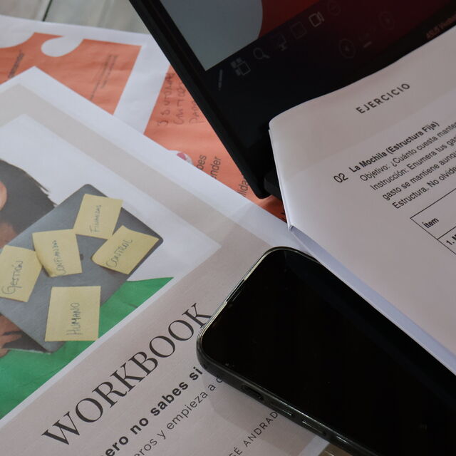 Workbook impreso y material de ejercicios entregado en los talleres de MJA.GESTIÓN